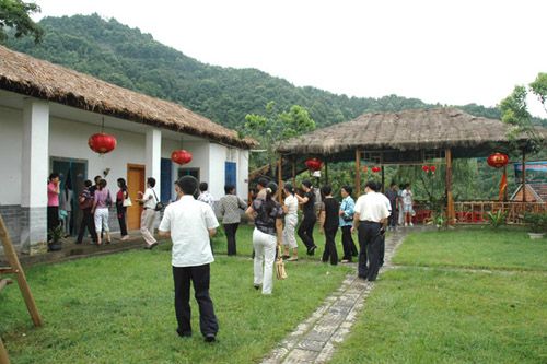 农家乐的时代已逝？探析其衰落背后的多重原因